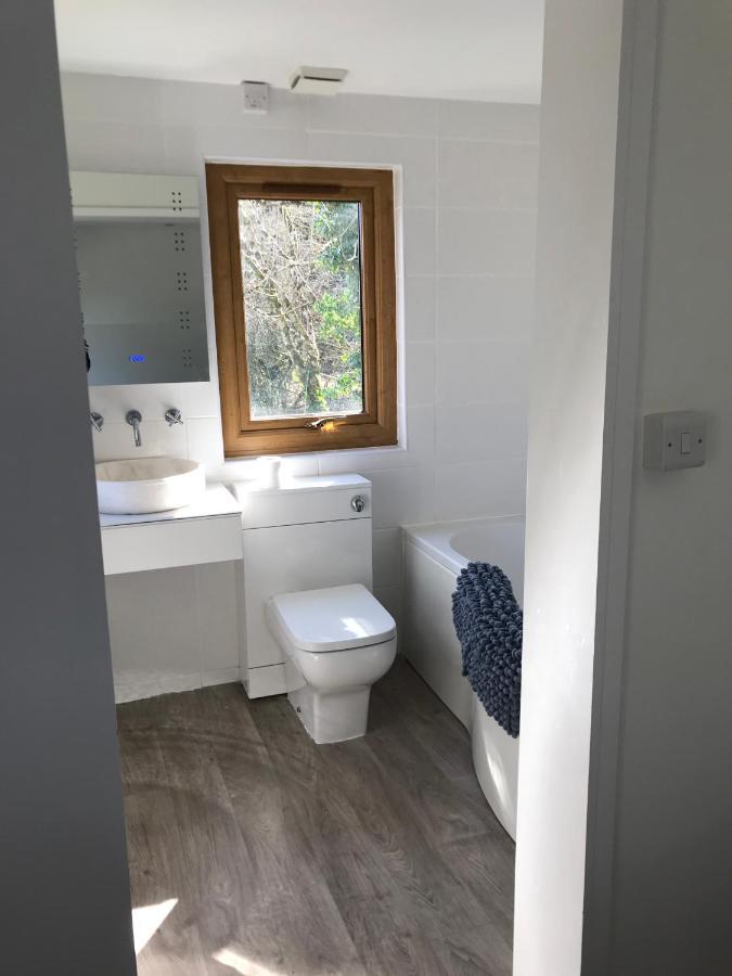 Winnie's Corner: Secluded Woodland Retreat Carlyon Bay Exterior photo